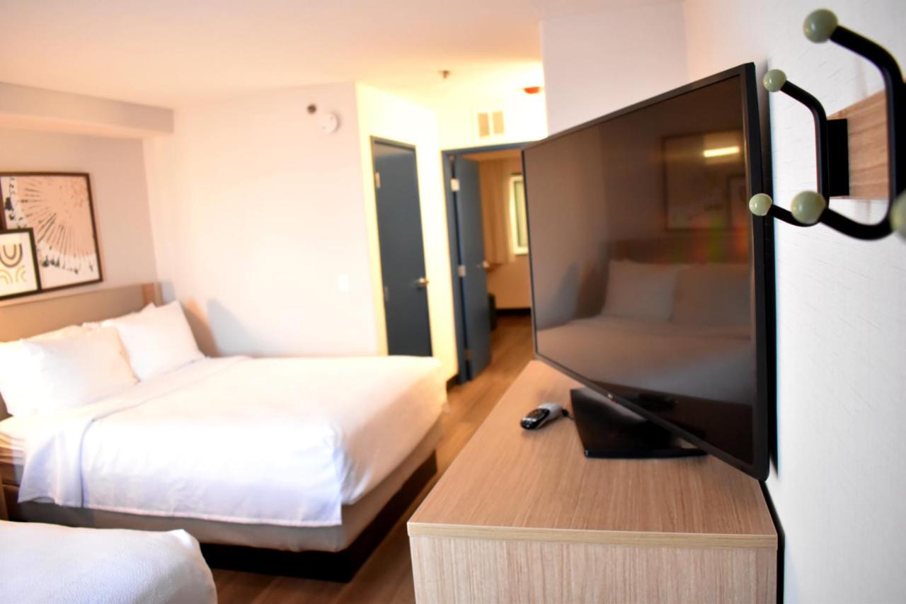 | Best Western Plus Executive Suites Albuquerque