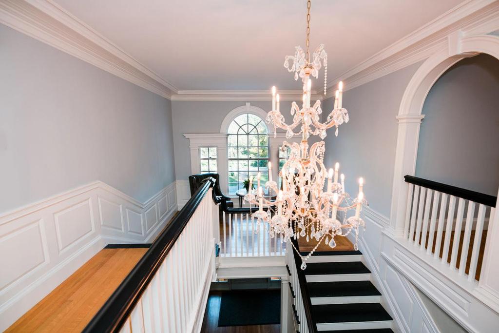  | The White House Inn