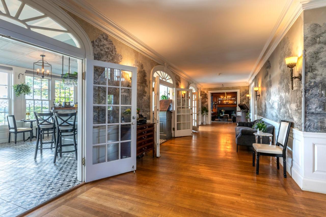  | The White House Inn