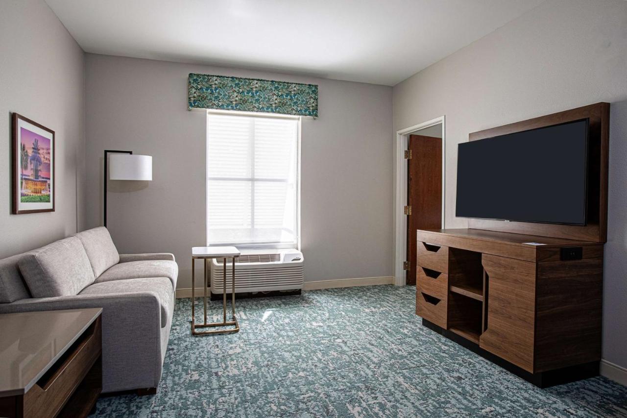 King Suite with Whirlpool - Non-Smoking at Hampton Inn & Suites Charleston/West Ashley