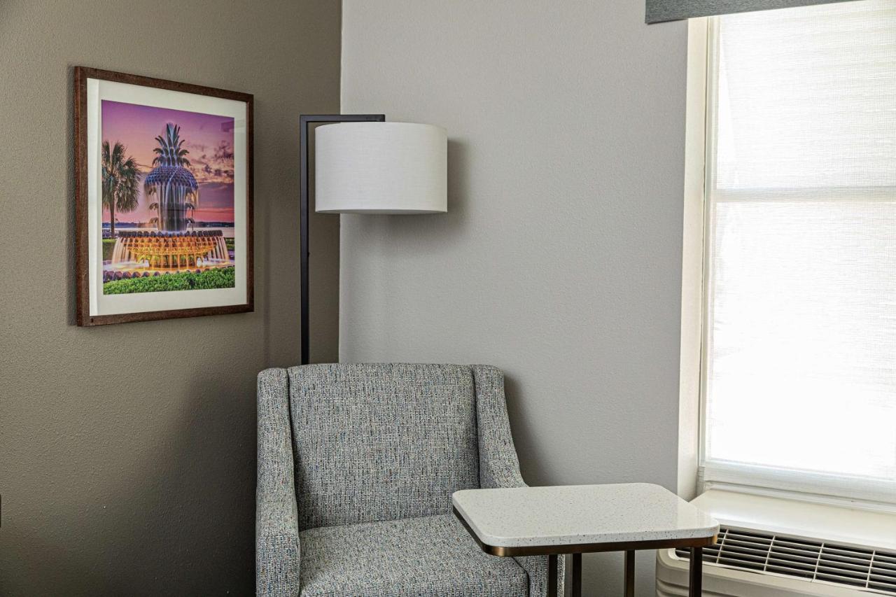 King Room at Hampton Inn & Suites Charleston/West Ashley