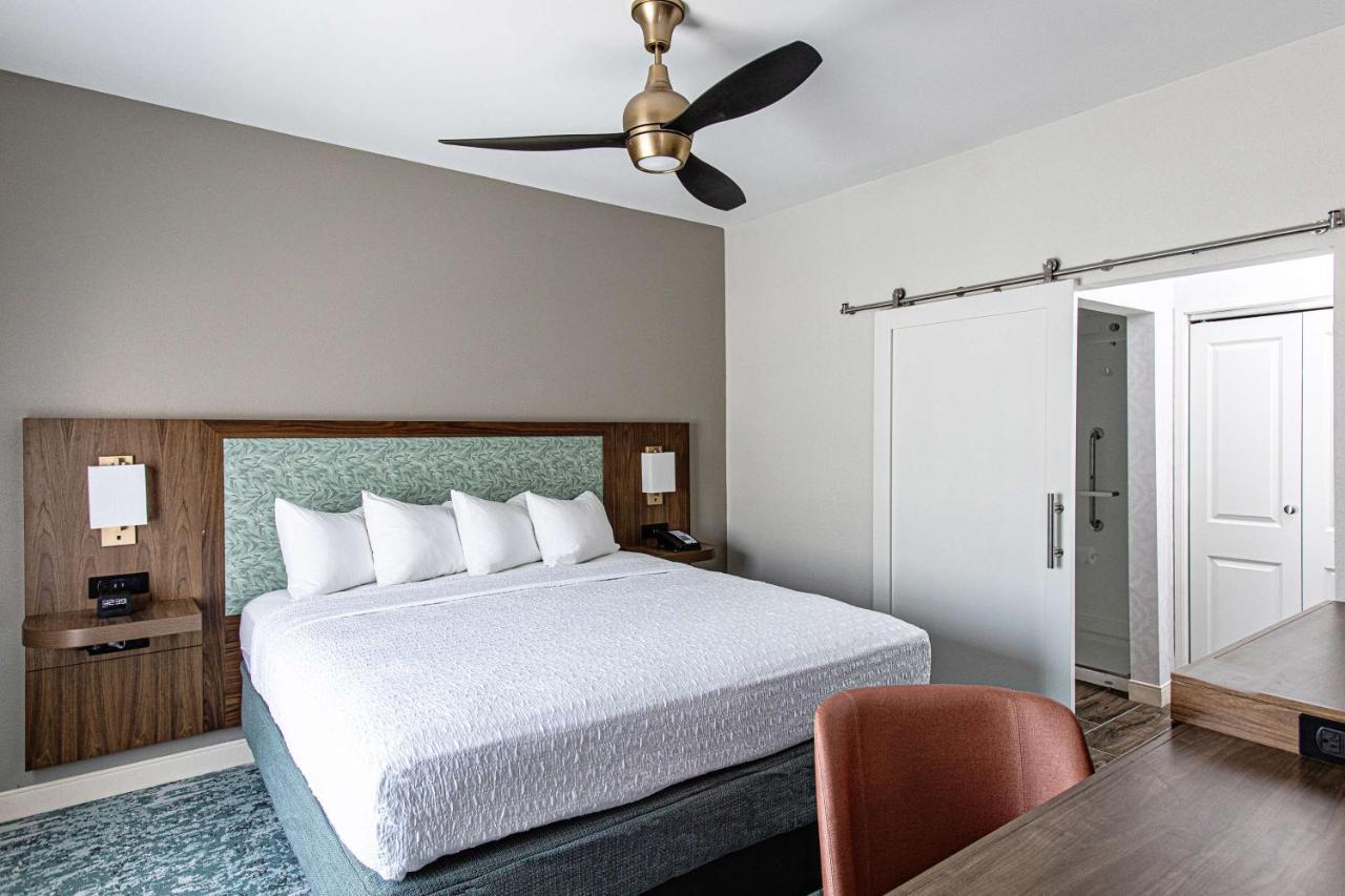 King Suite with Kitchen - Non-Smoking at Hampton Inn & Suites Charleston/West Ashley
