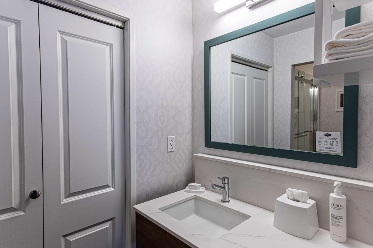 King Suite with Kitchen - Non-Smoking at Hampton Inn & Suites Charleston/West Ashley