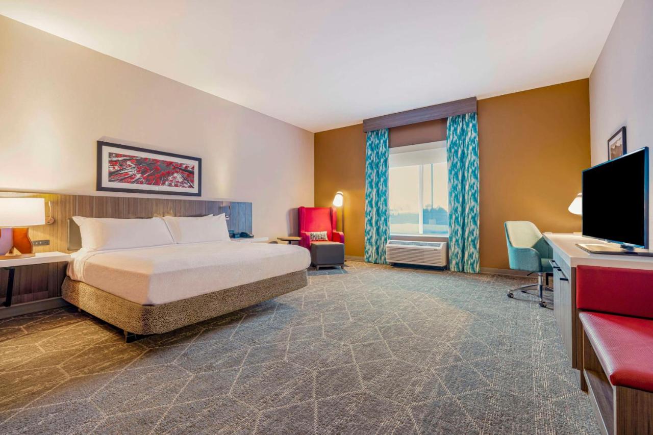 King Room - Disability Access at Hilton Garden Inn Colorado Springs Airport