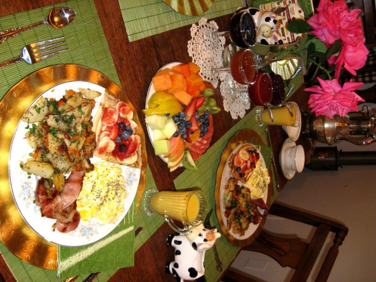 | Alla's Historical Bed and Breakfast, Spa and Cabana