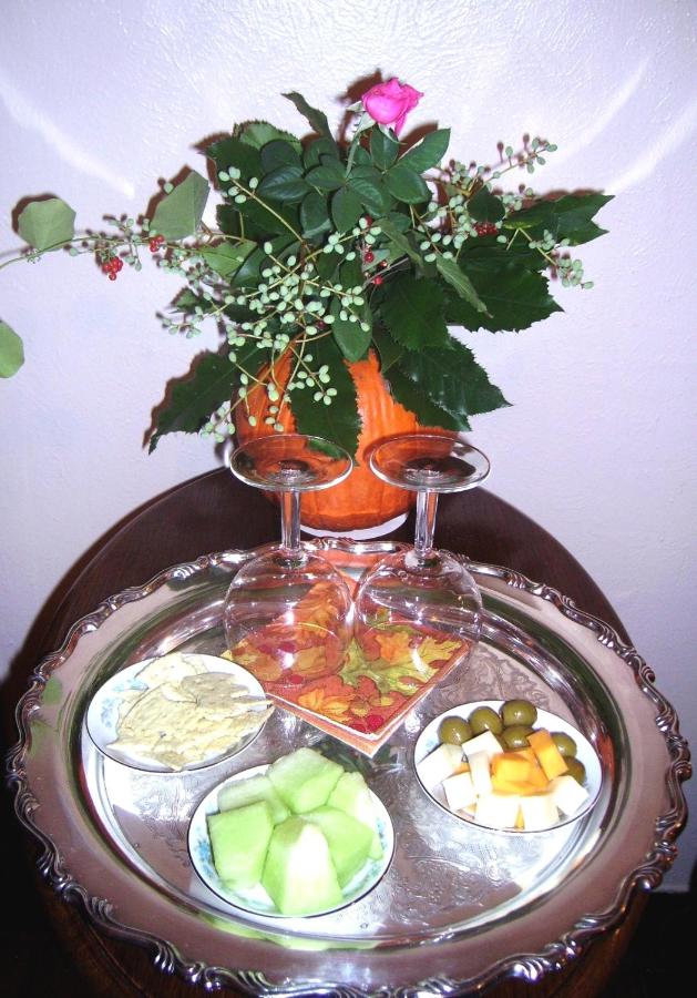 | Alla's Historical Bed and Breakfast, Spa and Cabana