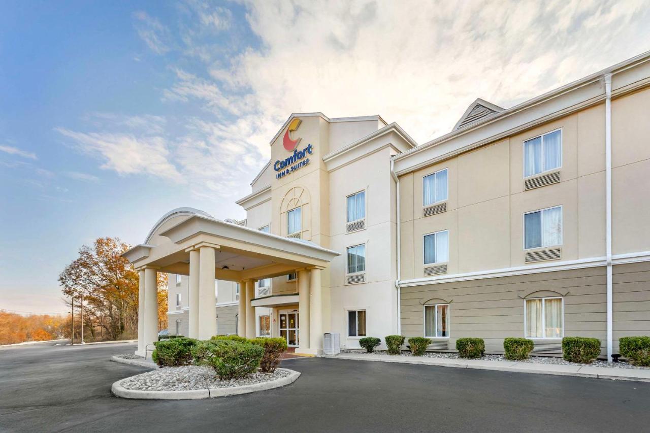 | Comfort Inn & Suites Carneys Point