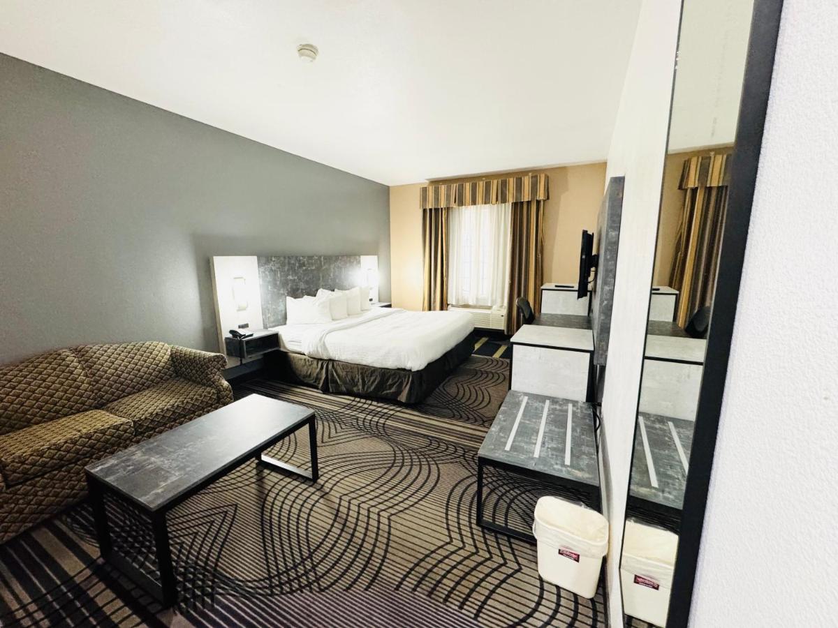 King Room - Smoking at FairBridge Inn & Suites Cleburne