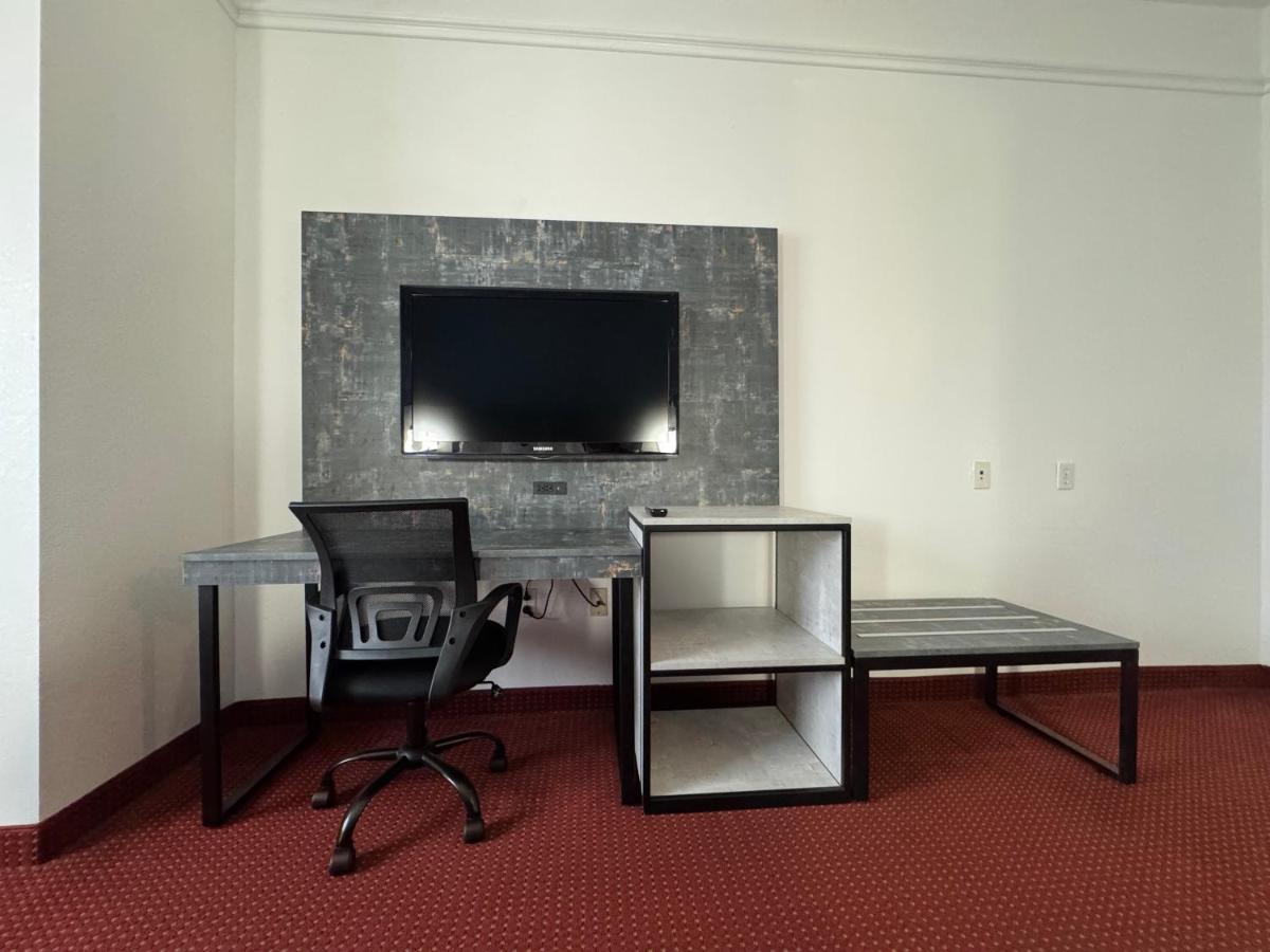 | FairBridge Inn & Suites Cleburne