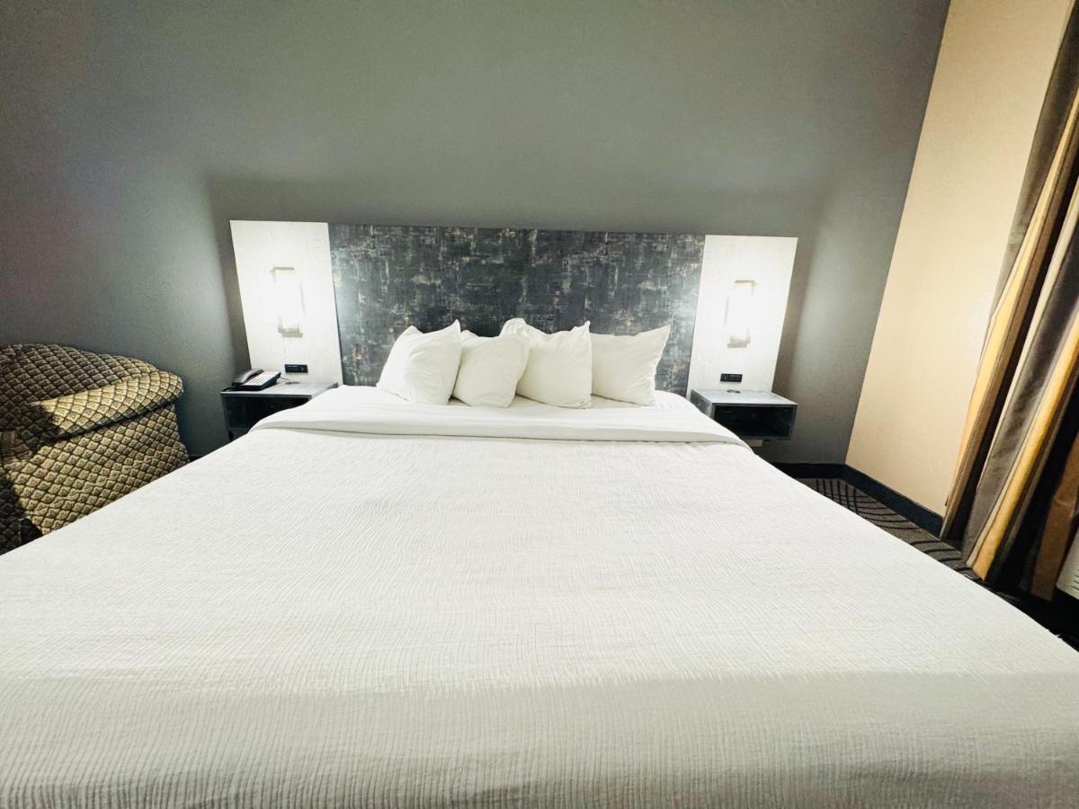 | FairBridge Inn & Suites Cleburne