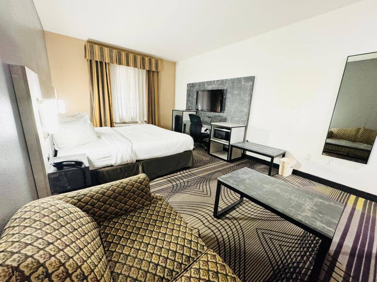 King Room - Smoking at FairBridge Inn & Suites Cleburne