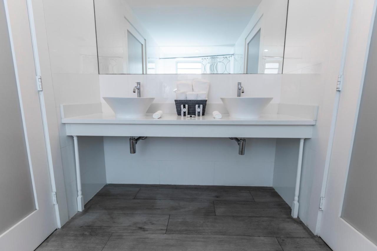 One-Bedroom Apartment at Seaside All Suites Hotel