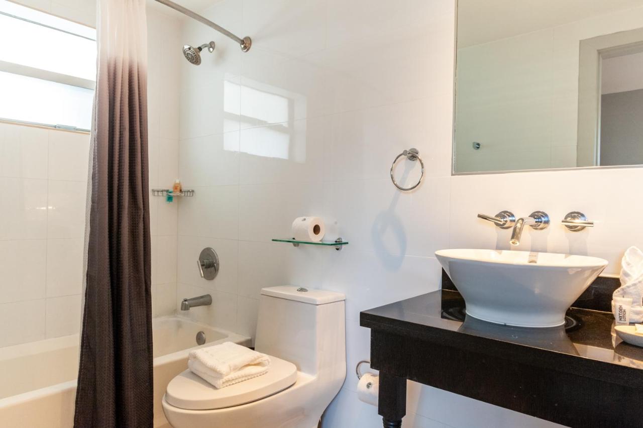 | Seaside All Suites Hotel