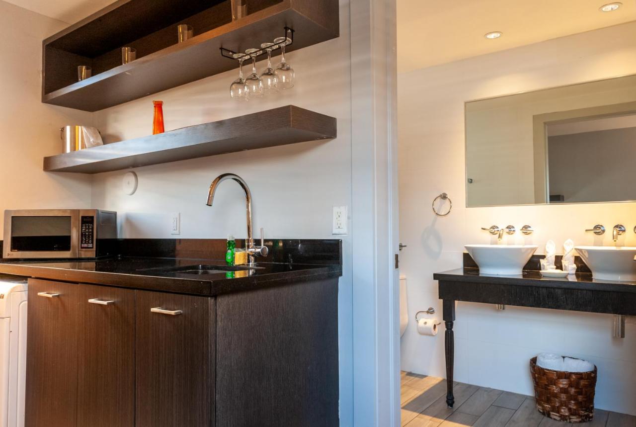 | Seaside All Suites Hotel