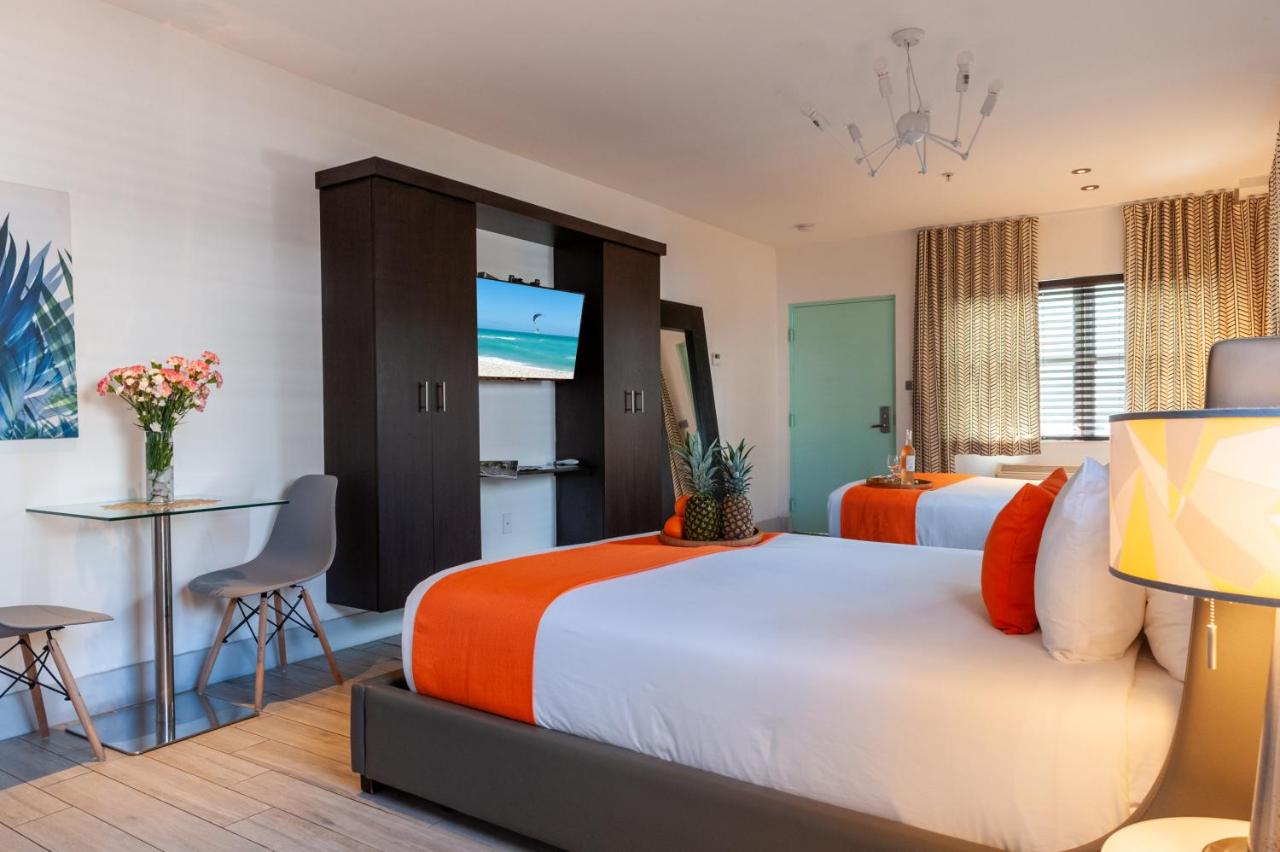 Studio at Seaside All Suites Hotel