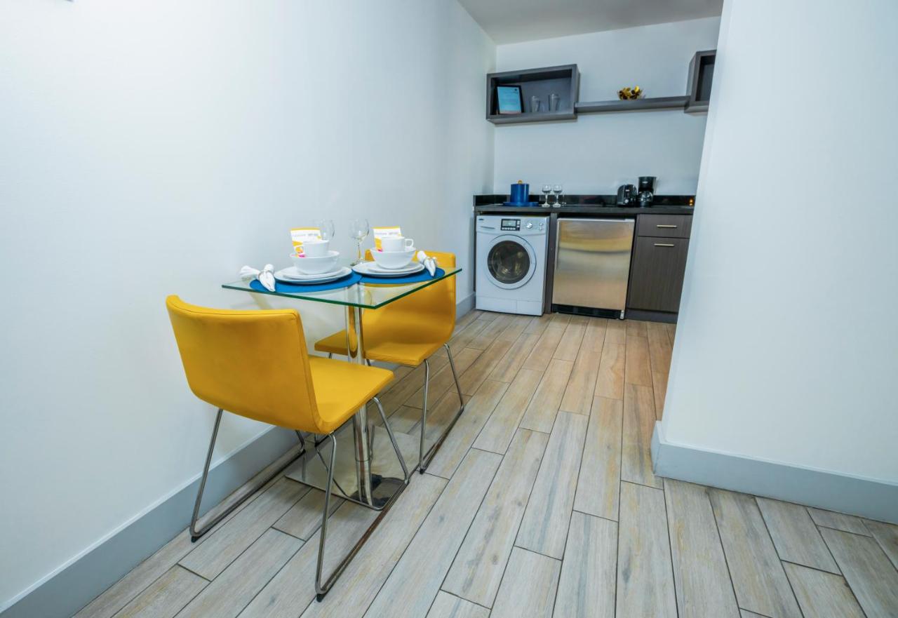 | Seaside All Suites Hotel