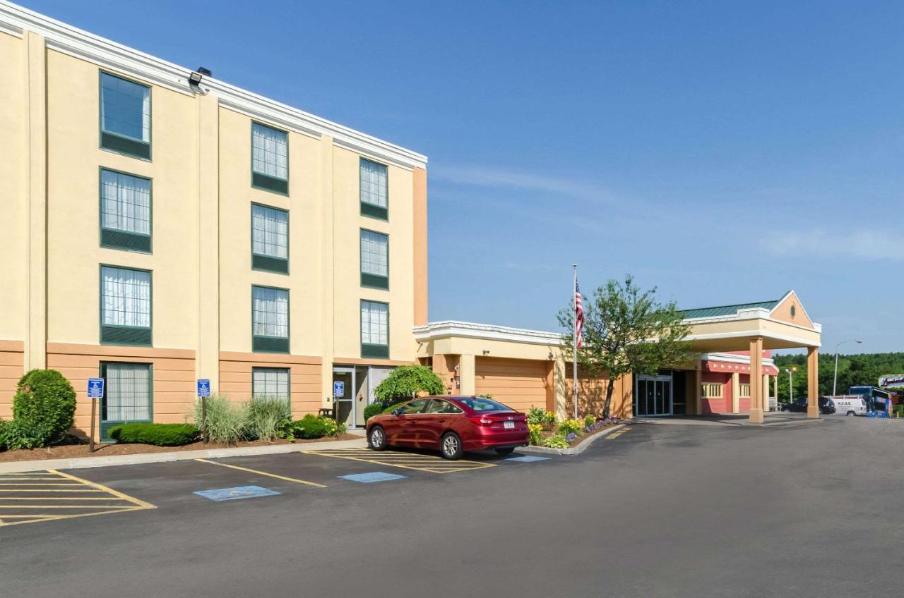 | Comfort Inn Randolph-Boston