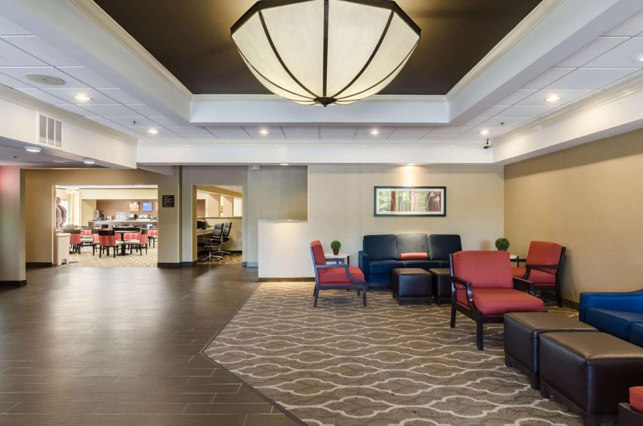 | Comfort Inn Randolph-Boston