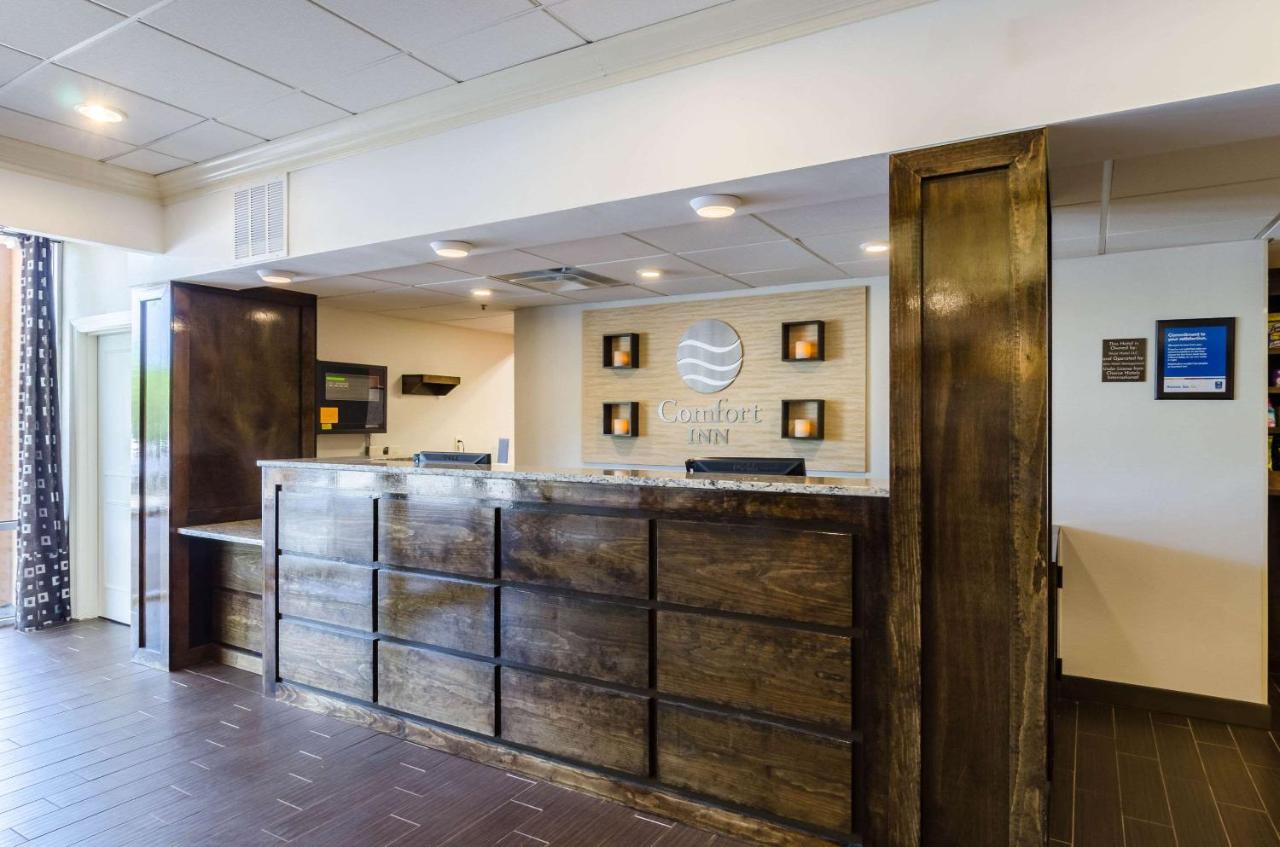 | Comfort Inn Randolph-Boston