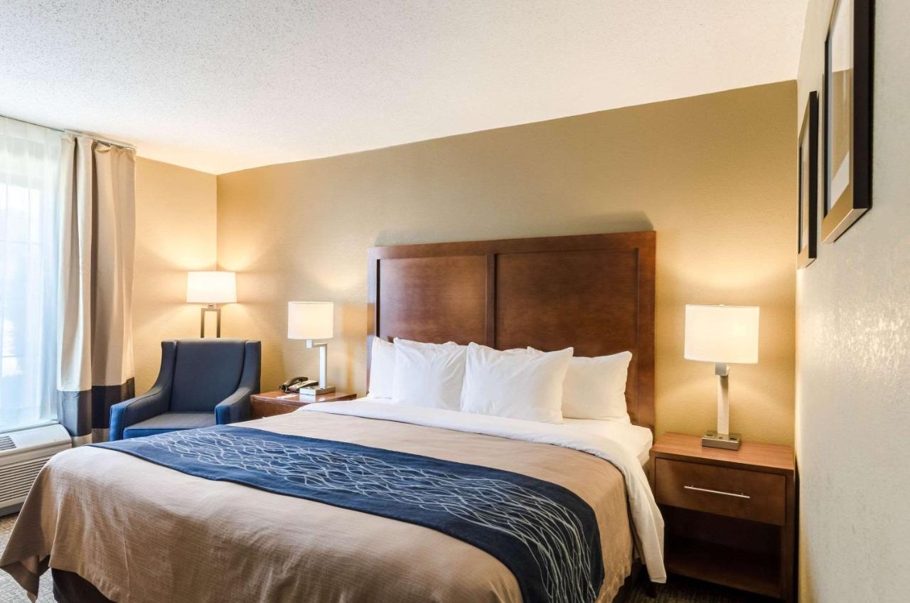 | Comfort Inn Randolph-Boston
