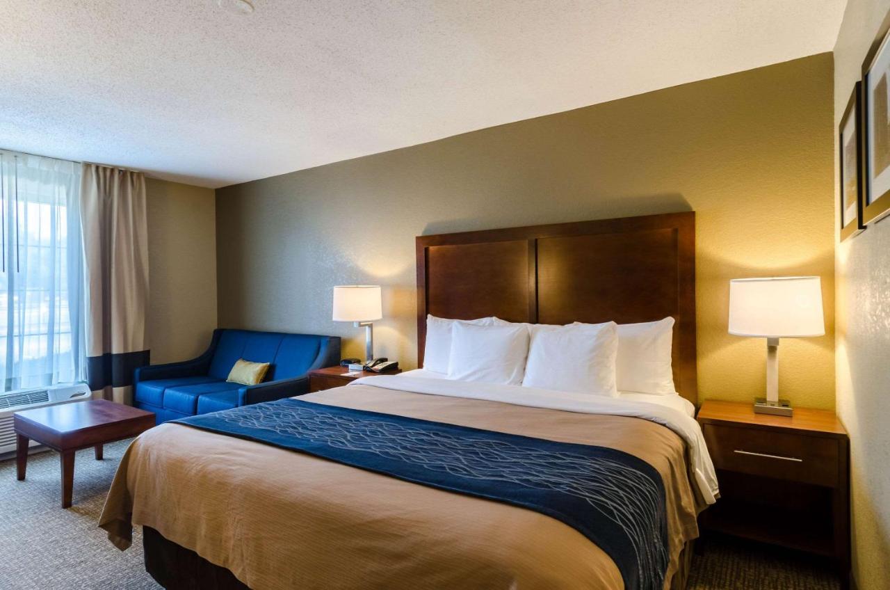 | Comfort Inn Randolph-Boston