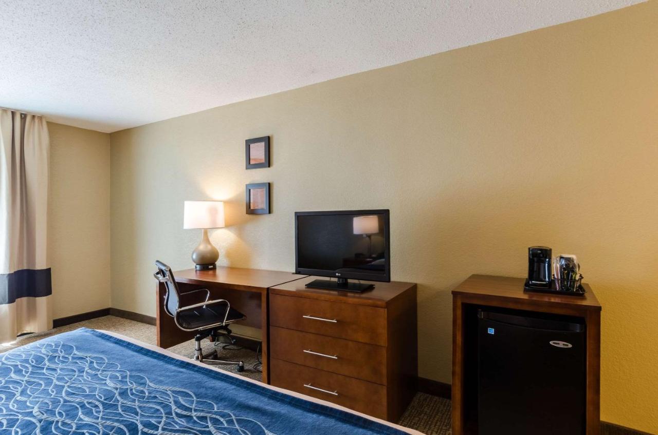 | Comfort Inn Randolph-Boston