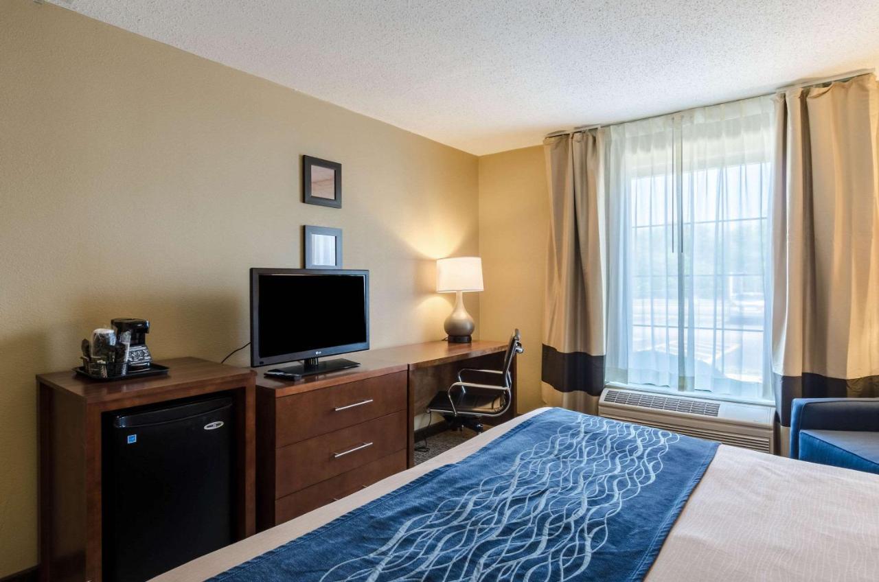 | Comfort Inn Randolph-Boston