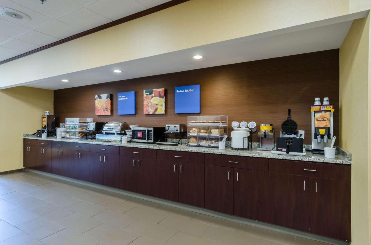 | Comfort Inn Randolph-Boston