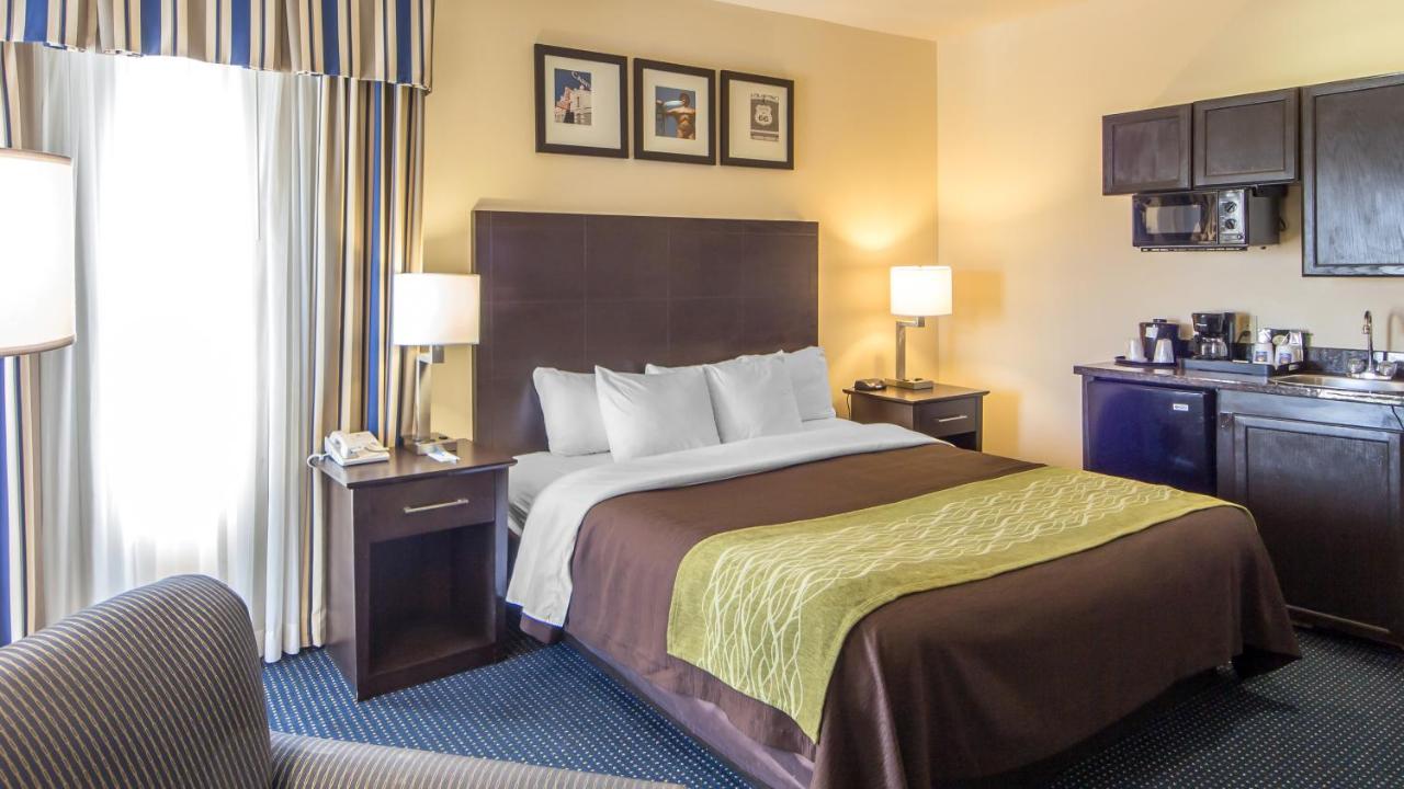 Standard Queen Room - Non-Smoking at Quality Inn Tulsa - Downtown West
