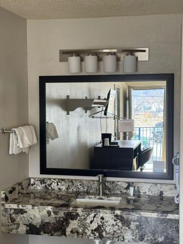 Double Room with Two Double Beds and Roll-in Shower - Mobility Access/Non-Smoking at Days Inn by Wyndham Charleston WV