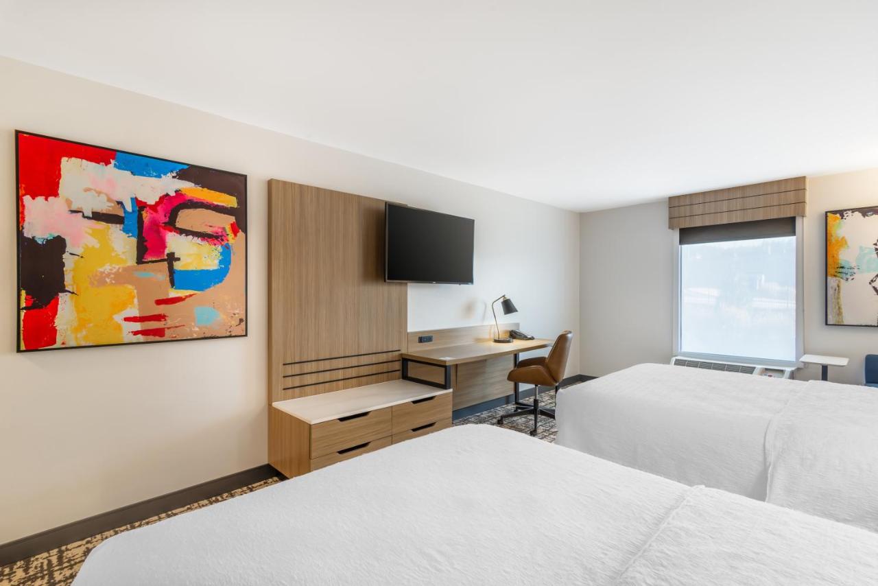 Queen Room with Two Queen Beds - Non-Smoking at Hampton Inn Atlanta - Stockbridge