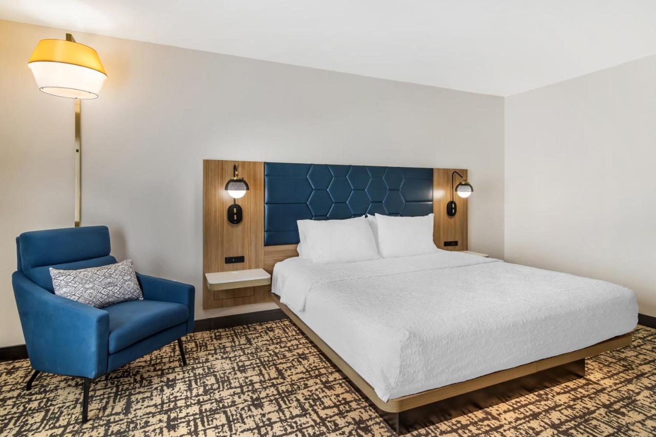 King Room - Hearing Accessible/Non-Smoking at Hampton Inn Atlanta - Stockbridge