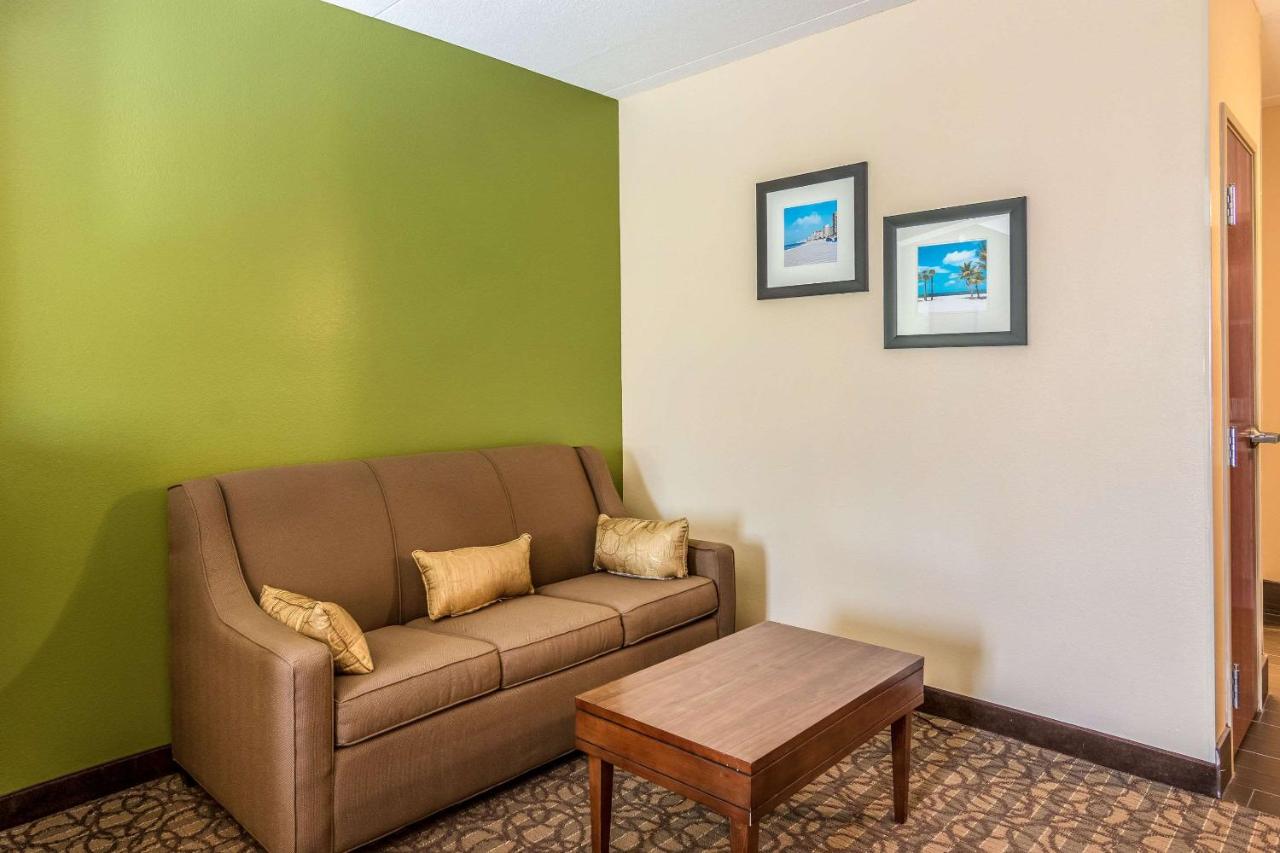 King Suite - Non-Smoking at Comfort Inn & Suites Panama City North