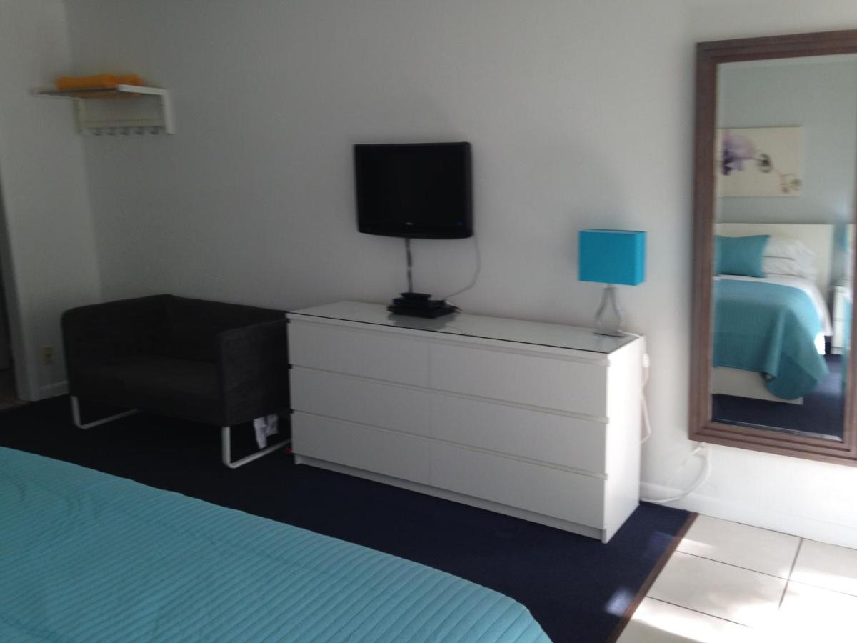 | Cheston House - Clothing Optional All Male Guesthouse