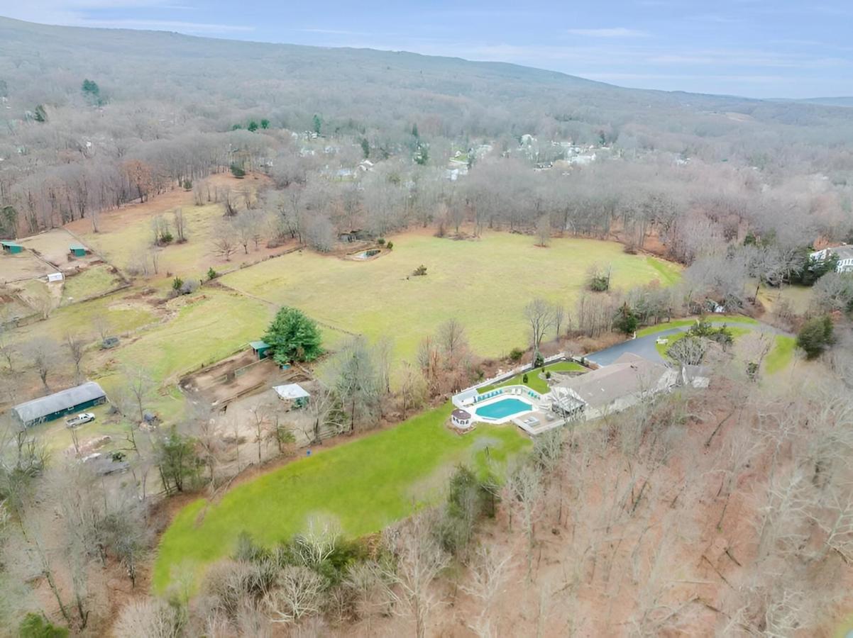  | Stunning, Private House in the Hills - Extra calm!