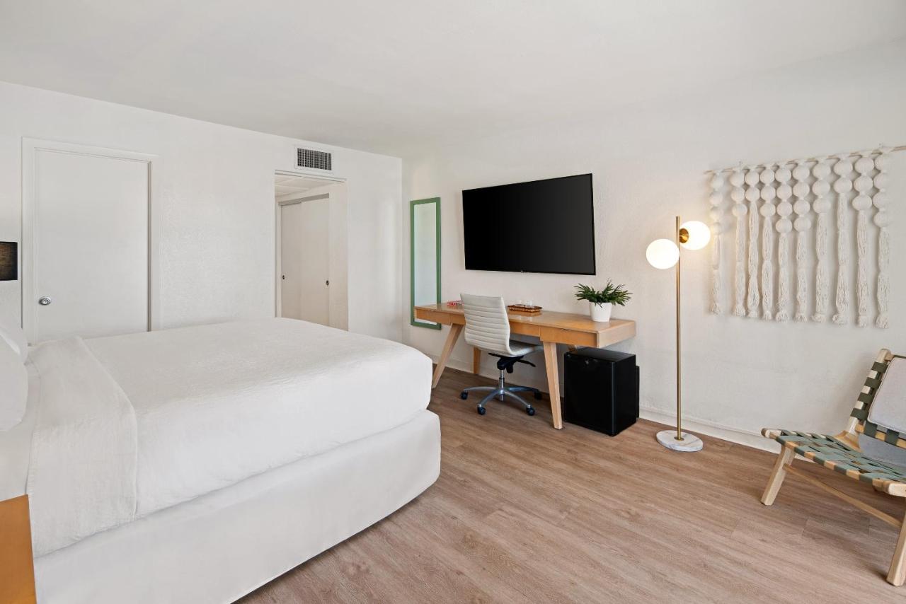 | Best Western On the Bay Inn & Marina