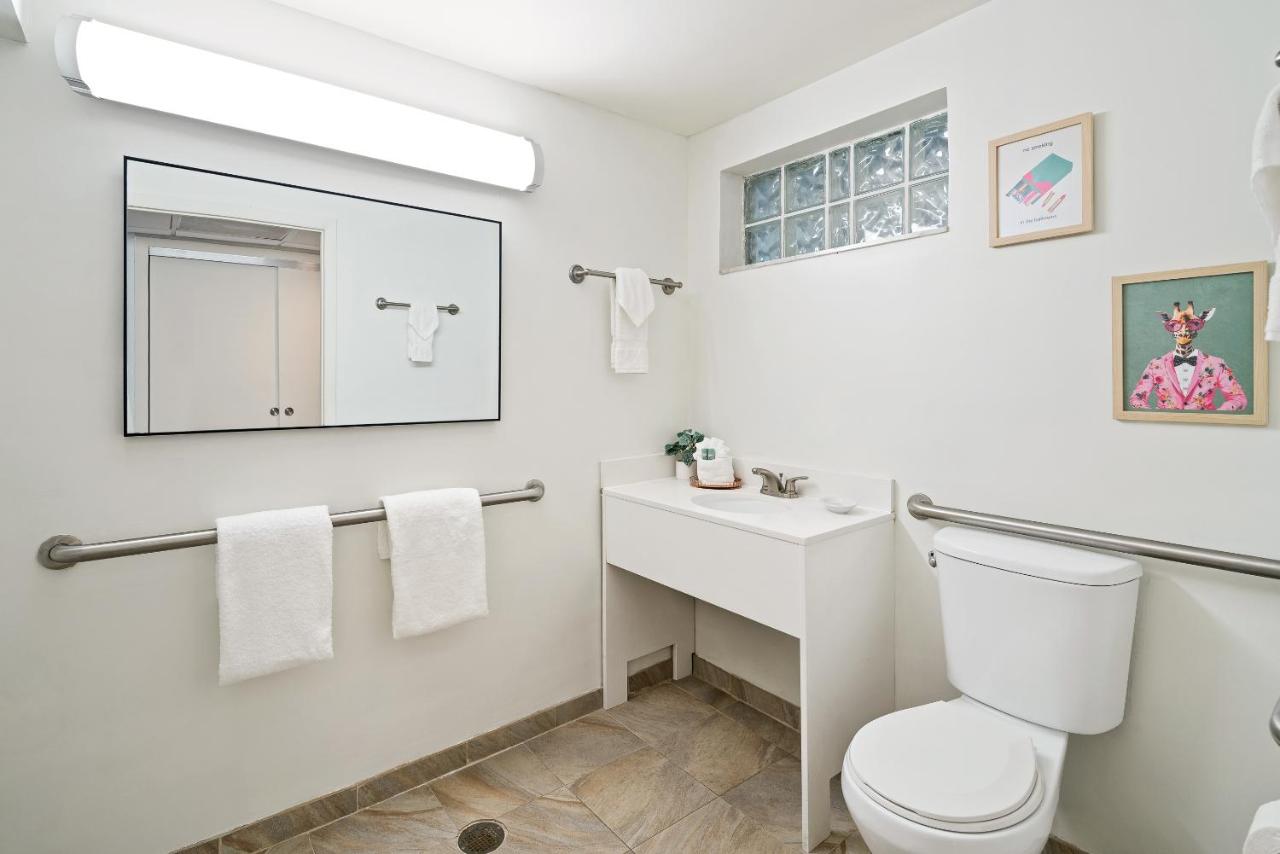 | Best Western On the Bay Inn & Marina