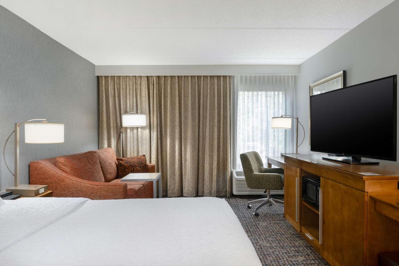 King Study with Sofa Bed - Non-Smoking at Hampton Inn Tallahassee-Central