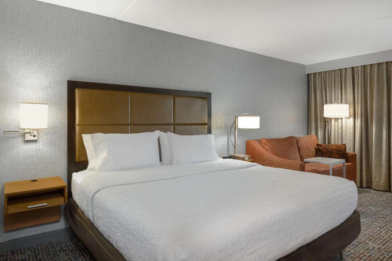 King Study with Sofa Bed - Non-Smoking at Hampton Inn Tallahassee-Central