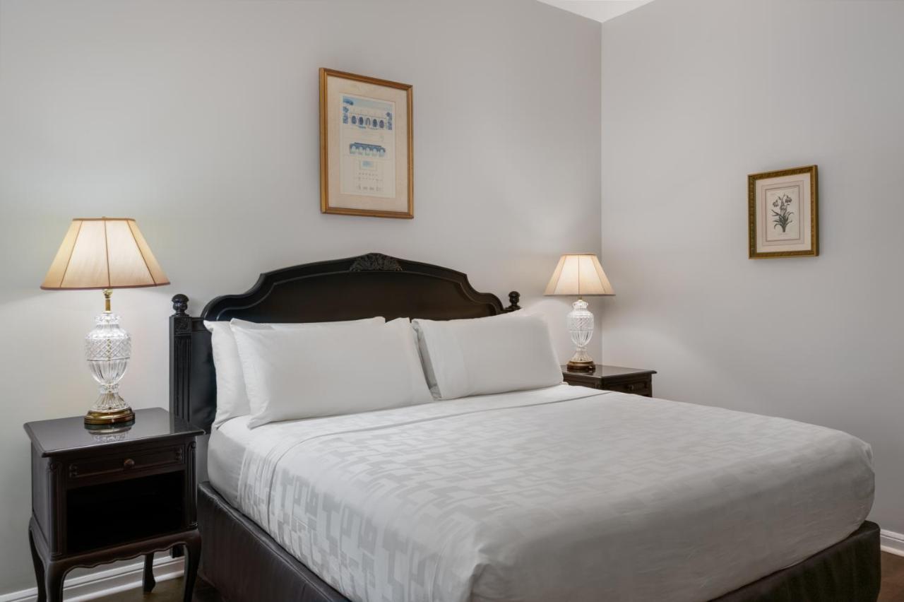 Petite Room at Chateau Hotel