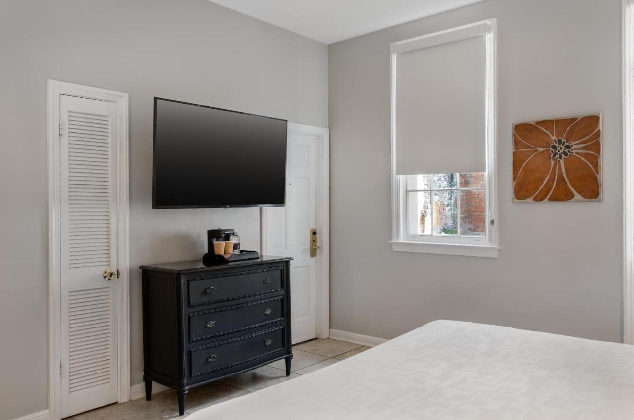 Superior King Room at Chateau Hotel