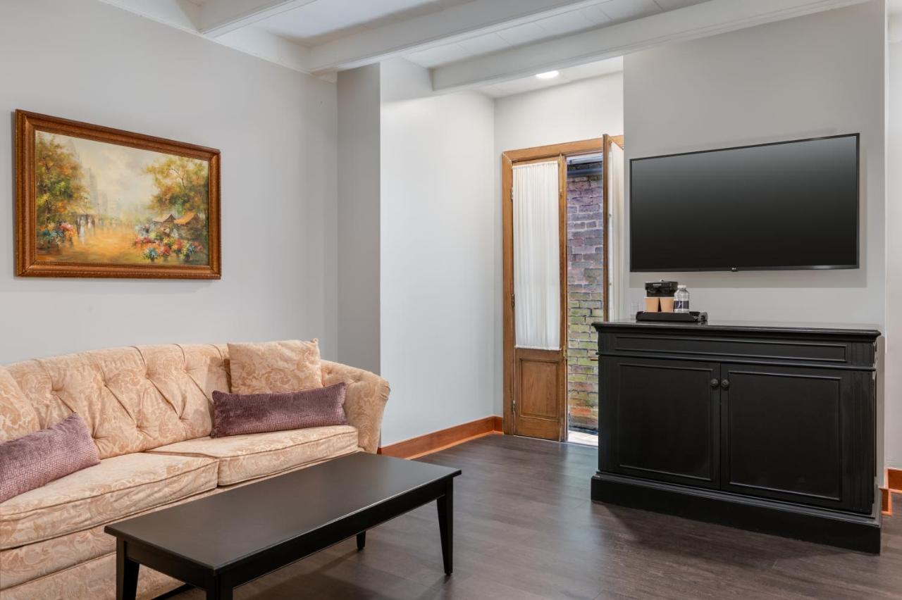 One-Bedroom Suite at Chateau Hotel