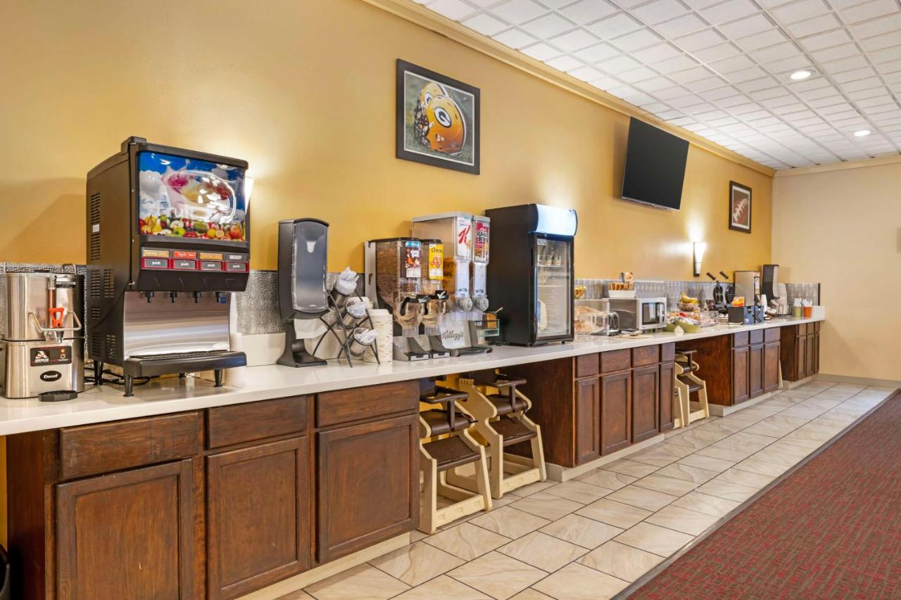 | Best Western Green Bay Inn and Conference Center