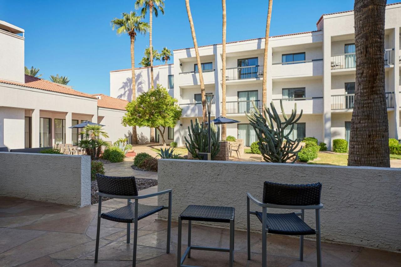 | Courtyard by Marriott Phoenix North