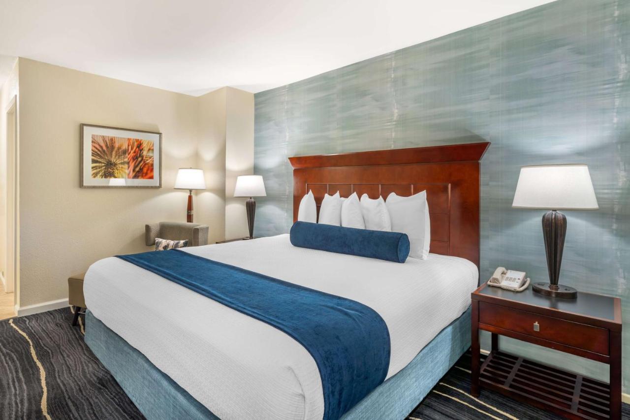 King Room-Non-smoking at Best Western Plus Carpinteria Inn