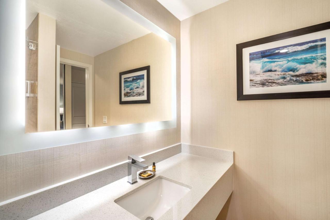 | Best Western Plus Carpinteria Inn