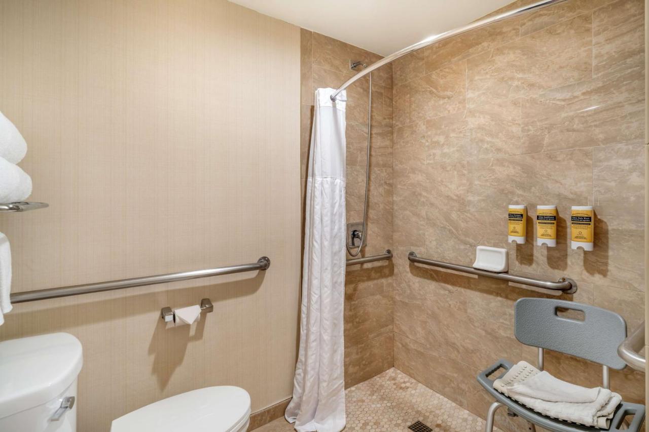 | Best Western Plus Carpinteria Inn