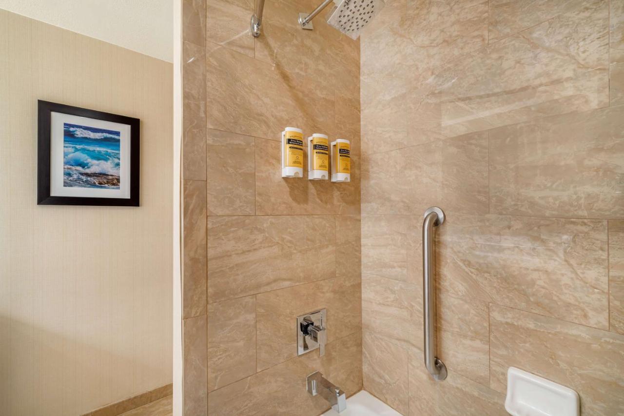| Best Western Plus Carpinteria Inn