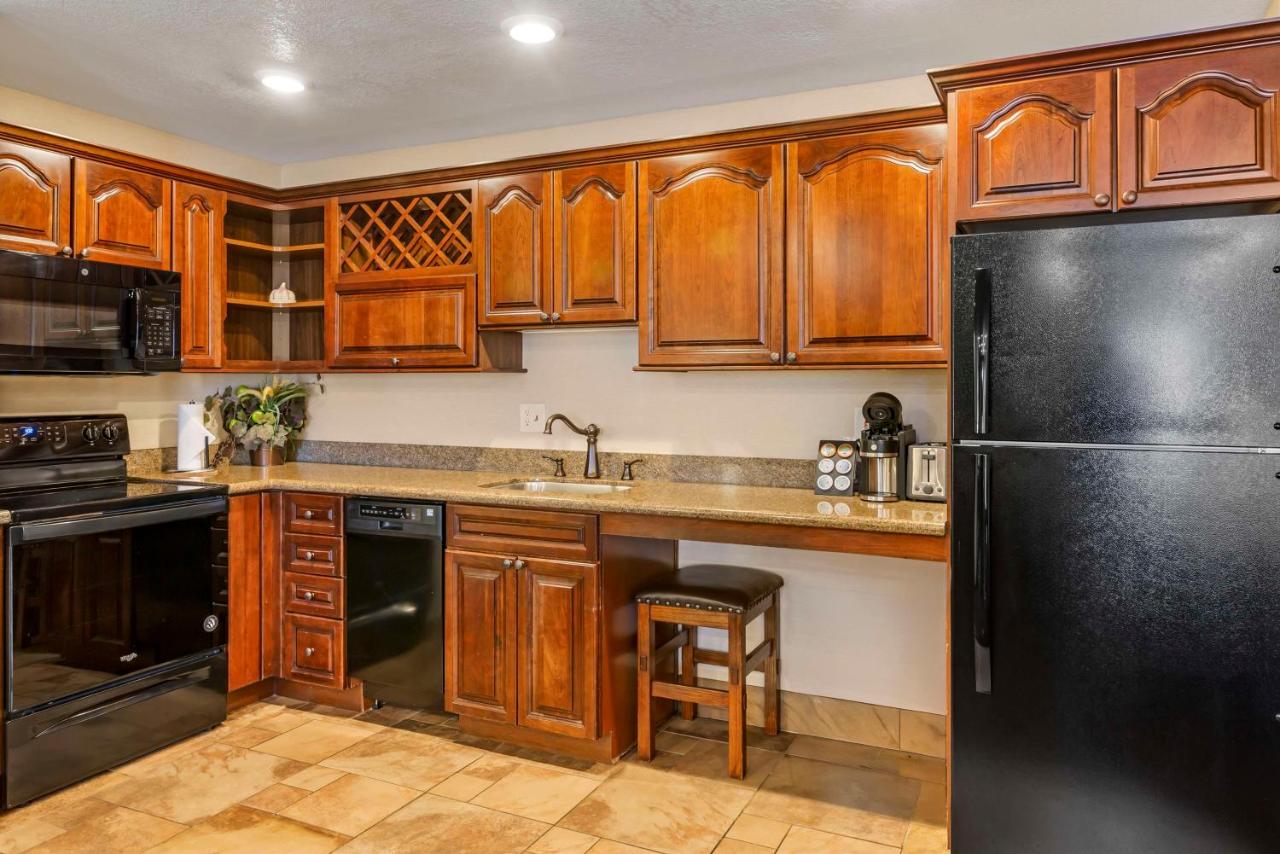 Family Suite at Best Western Plus Landmark Inn