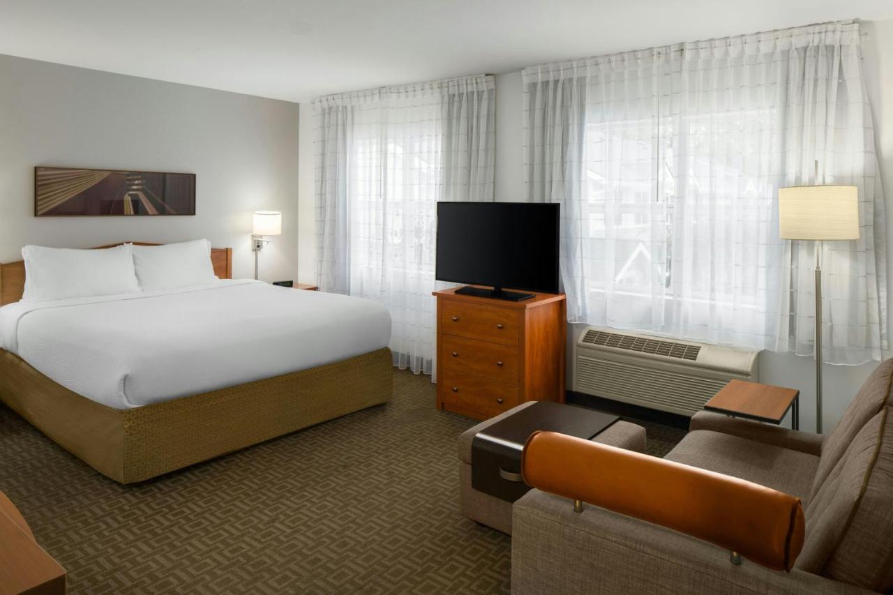 | Towneplace Suites By Marriott Seattle Southcenter